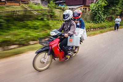 lao_wiw2016_moving_motorcycle